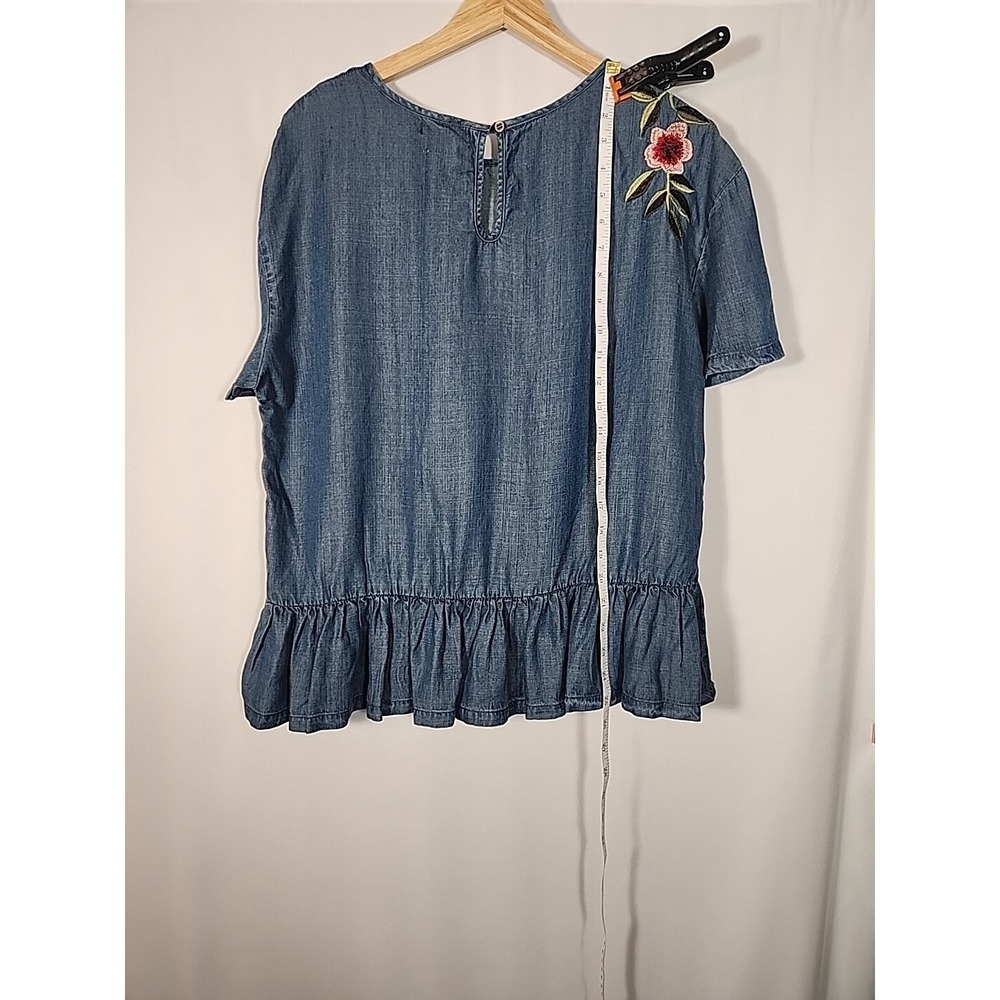 Chelsea & Theodore Peplum Embroidered Floral Top Chambray Blouse‎ Boho Womens L - Picture 10 of 13